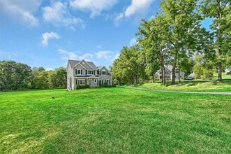 39 Paradise Valley Ln in Goshen, NY - Building Photo - Building Photo