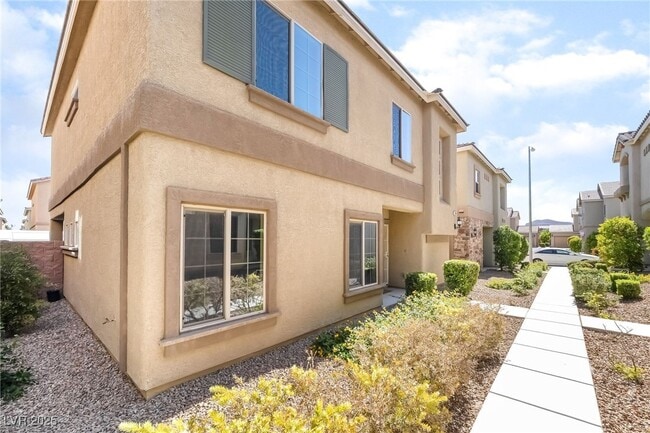 9614 Vega Carpio Ave in Las Vegas, NV - Building Photo - Building Photo