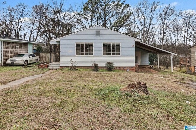 property at 1520 17th Way SW