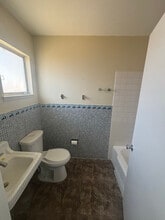 5229 Mountain View Dr in Las Vegas, NV - Building Photo - Building Photo