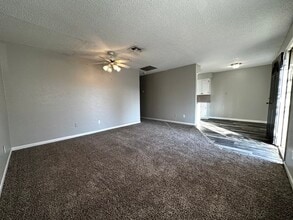 Paragon Apartments in Lawton, OK - Building Photo - Building Photo