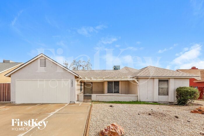13037 N 56th Ave in Glendale, AZ - Building Photo