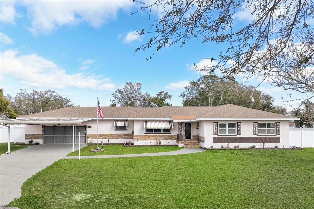 1369 Whitacre Dr in Clearwater, FL - Building Photo