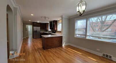 5346 N Francisco Ave, Unit 1 in Chicago, IL - Foto de edificio - Building Photo