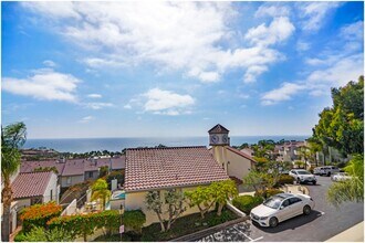 23281 Pompeii Dr in Dana Point, CA - Foto de edificio - Building Photo