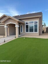 12253 Holy Springs Ct in El Paso, TX - Foto de edificio - Building Photo