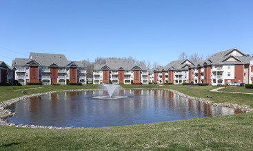 Falcon Creek Luxury Lifestyle Apartments in Hampton, VA - Foto de edificio - Building Photo