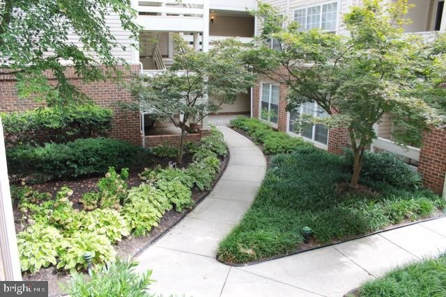 240 S Reynolds St-Unit -404 in Alexandria, VA - Building Photo