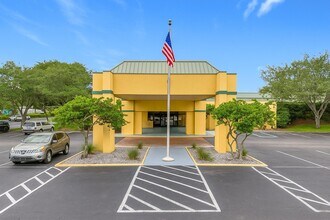 910 Suemac Rd in Jacksonville, FL - Building Photo - Building Photo