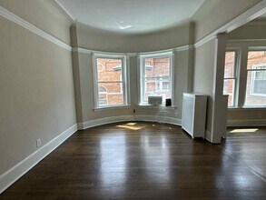 631 W Barry Ave in Chicago, IL - Building Photo - Building Photo