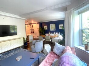 31 Claflin Rd, Unit 2 in Brookline, MA - Building Photo - Building Photo