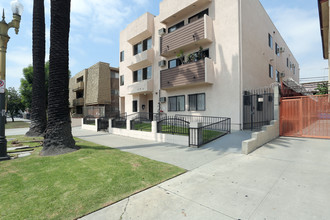 243 S Rampart Blvd in Los Angeles, CA - Building Photo - Building Photo