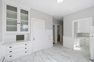 132-134 Trenton Steet, Unit Unit 1 in Pawtucket, RI - Foto de edificio - Building Photo