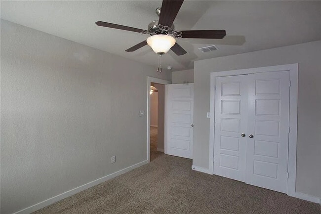 107 Lakeview Ct in Kyle, TX - Building Photo - Building Photo