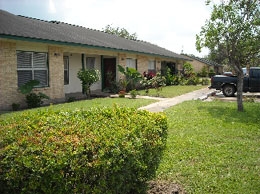 La Mansion De La Joya in La Joya, TX - Foto de edificio