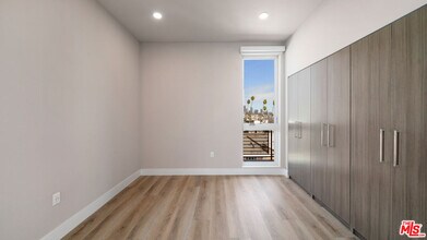 927 Fedora St in Los Angeles, CA - Building Photo - Building Photo