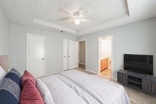 309 Creekside Dr in Ferris, TX - Building Photo