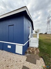 254 Maverick Ln in Marion, TX - Building Photo - Building Photo