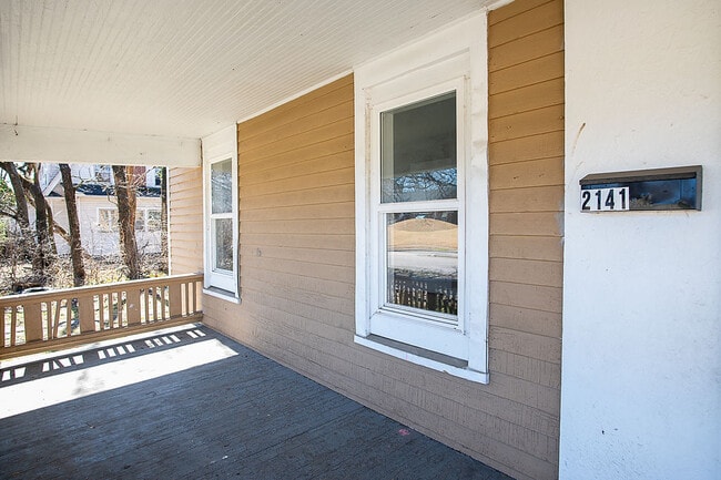 2141 Philadelphia Dr in Dayton, OH - Building Photo - Building Photo