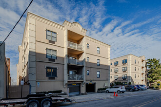 Bellcrest Court Yard Condominium in North Bergen, NJ - Building Photo - Building Photo