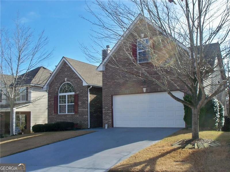 680 Moonlight Way in Suwanee, GA - Building Photo