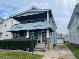 2119 Waterbury Rd in Lakewood, OH - Building Photo