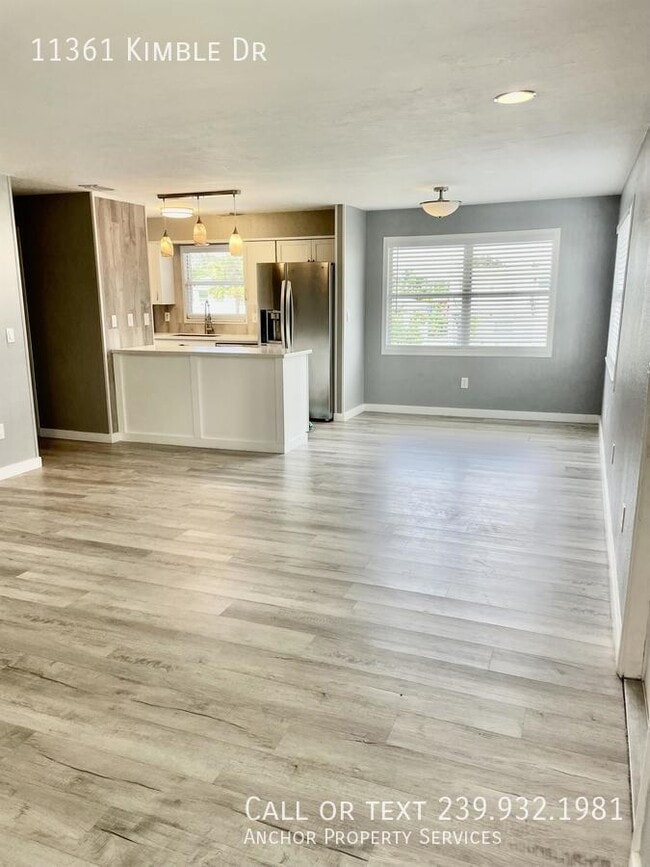 11361 Kimble Dr in Ft. Myers, FL - Building Photo - Building Photo