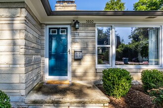 5860 Primrose Ave in Indianapolis, IN - Building Photo - Building Photo