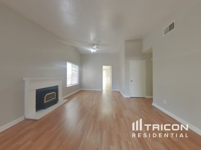 119 Catalpa Ln in Vacaville, CA - Building Photo - Building Photo