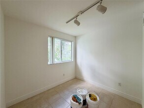 2600 S University Dr, Unit 318 in Davie, FL - Building Photo - Building Photo