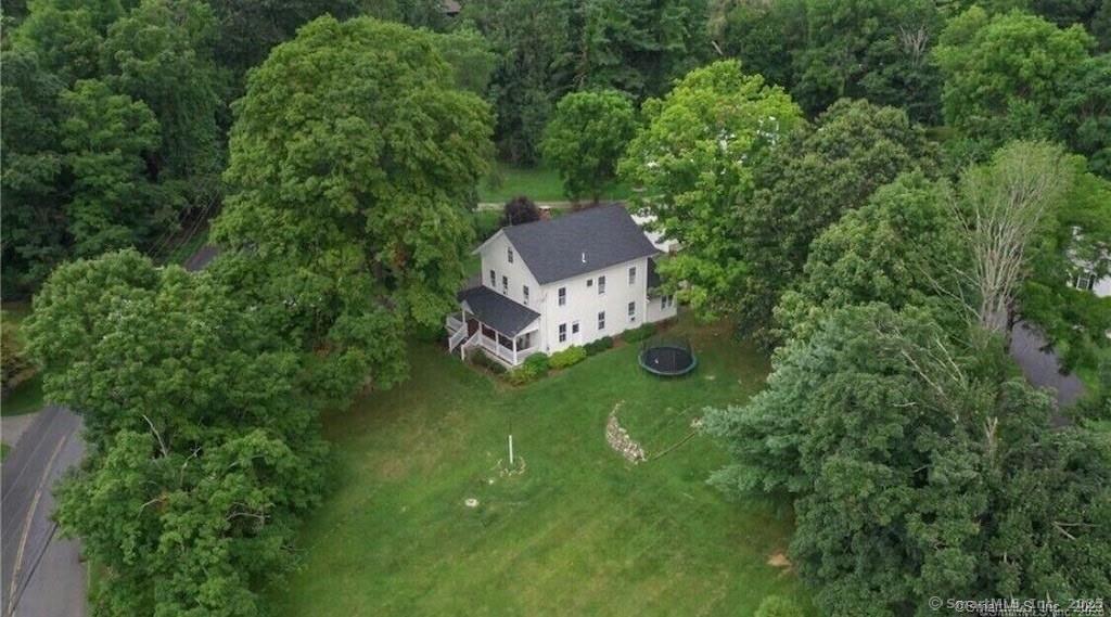 80 Old Town Park Rd in New Milford, CT - Building Photo