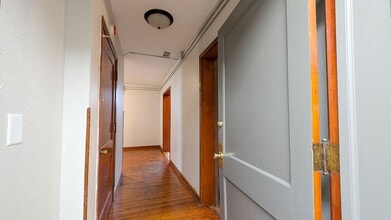 704 Hickory St in Creston, IA - Building Photo - Building Photo