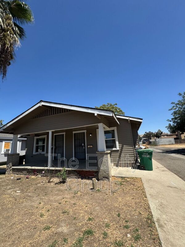 property at 435 N Redington St