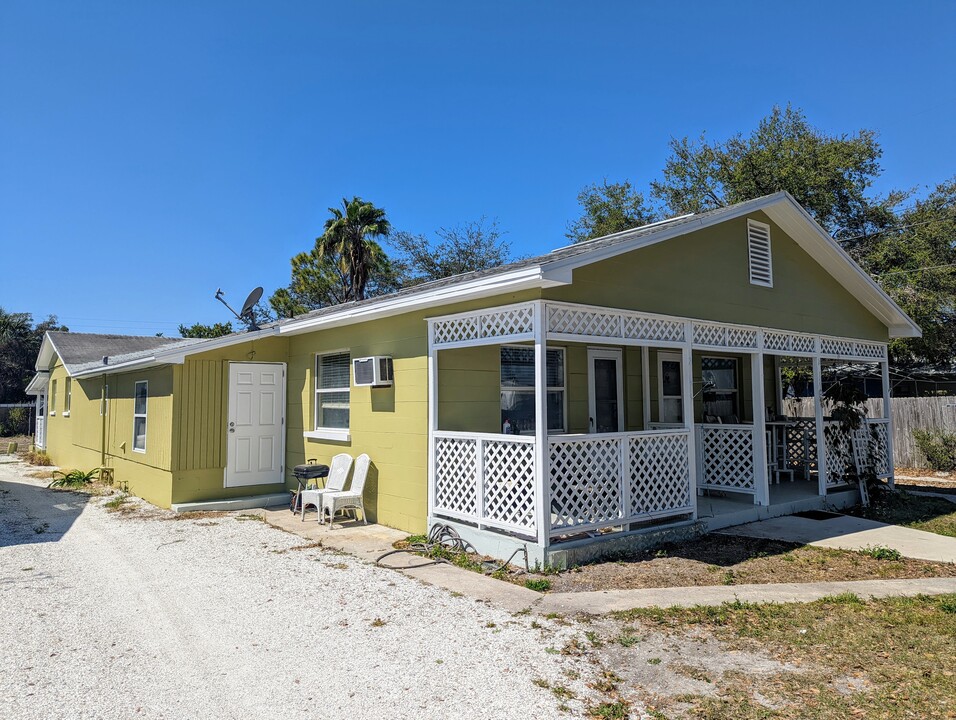 2221 & 2217 51st in Gulfport, FL - Building Photo