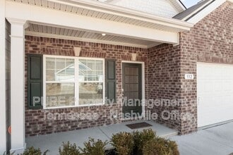932 Millstream Dr in Nashville, TN - Building Photo - Building Photo