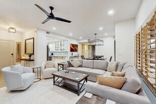 19700 N 76th St, Unit ID1385626P in Scottsdale, AZ - Building Photo