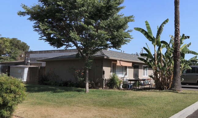 3310 38th Ave in Sacramento, CA - Foto de edificio - Building Photo