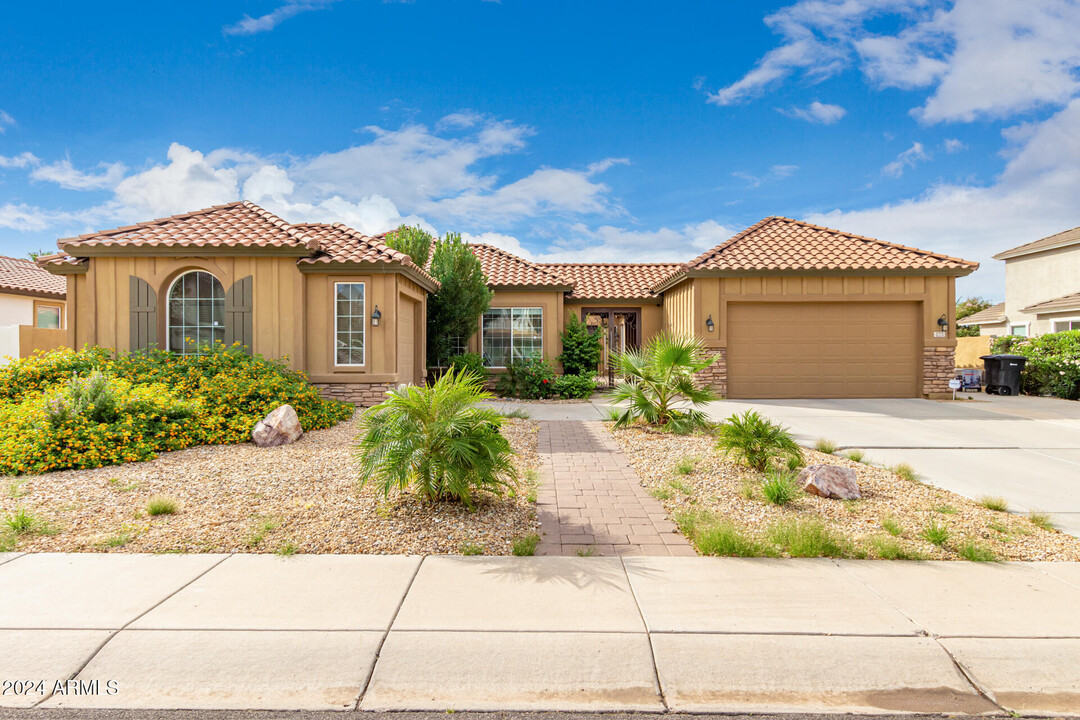 423 MEAD Dr in Chandler, AZ - Foto de edificio