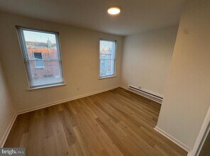 3252 Hope St in Philadelphia, PA - Building Photo - Building Photo