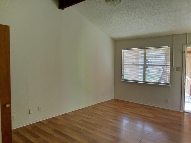 property at 1309 Westcott Dr