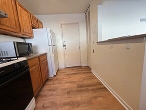 10662 Weymouth St, Unit 2 in Bethesda, MD - Building Photo - Building Photo