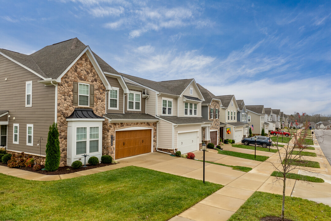 Mosaic at West Creek in Richmond, VA - Building Photo