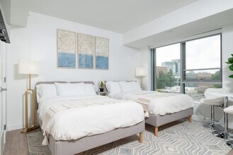 425 Massachusetts Ave in Cambridge, MA - Building Photo - Building Photo