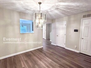 5589 Strathmoor Manor Cir in Lithonia, GA - Building Photo - Building Photo