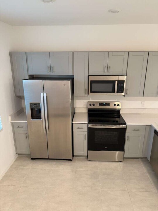 3184 Skyline Loop in Kissimmee, FL - Building Photo