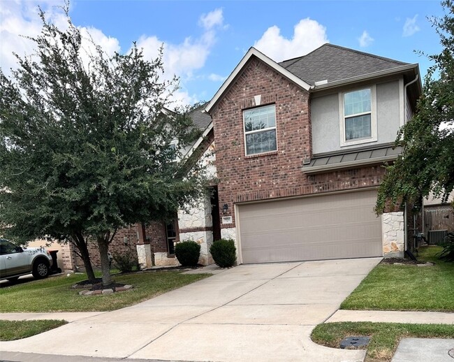 9952 Morgan Creek Ln, Unit 105 in Brookshire, TX - Building Photo - Building Photo