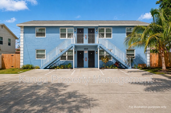 property at 1618 W 26th Ct
