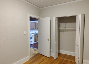 3354 N Broadway St, Unit 2R in Chicago, IL - Building Photo - Building Photo