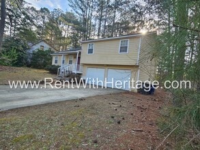 7810 Melanie Dr in Douglasville, GA - Building Photo - Building Photo