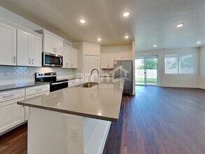 1400 Alderleaf Ave in Star, ID - Building Photo - Building Photo